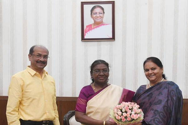 Ex MP Rajyasabha Sri Ajay Maroo meets President of India Draupadi Murmu ji in Rajbhawan Ranchi on 20th September 2024. 